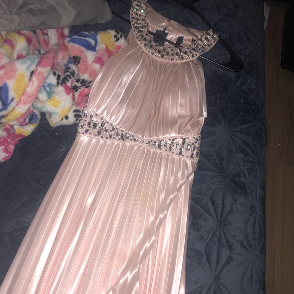 super cute formal dress!